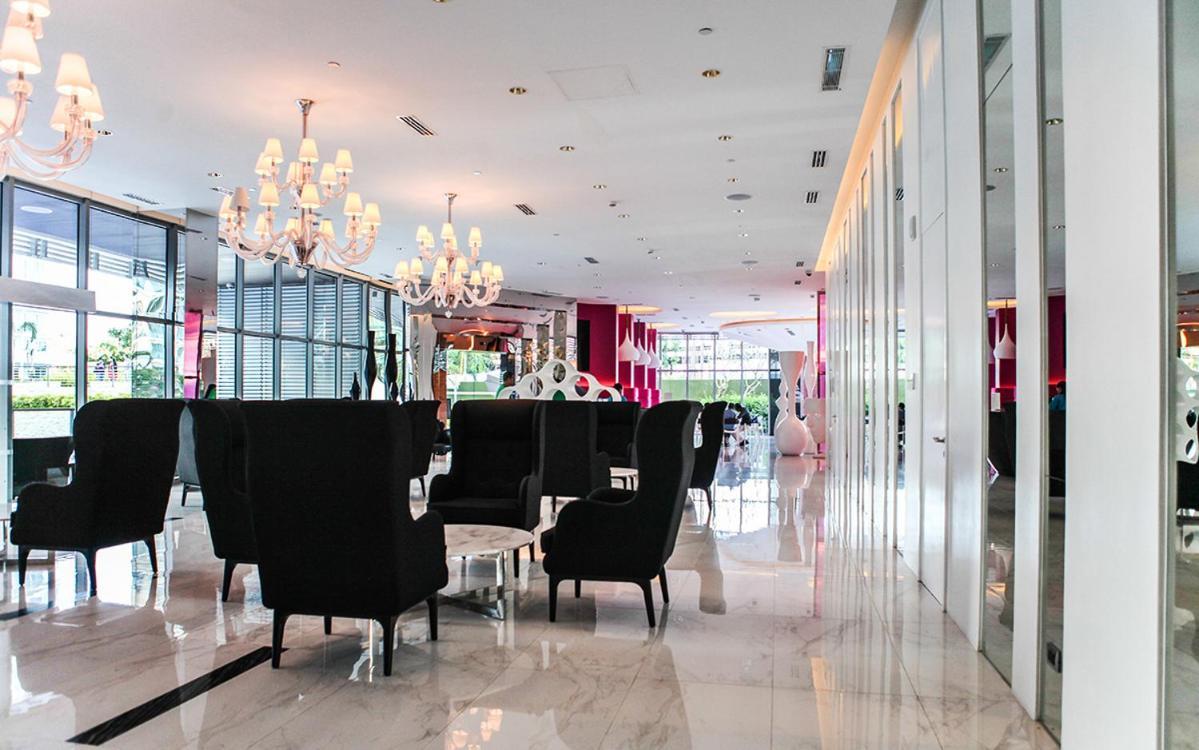 Manila Urban Resort At Azure Экстерьер фото